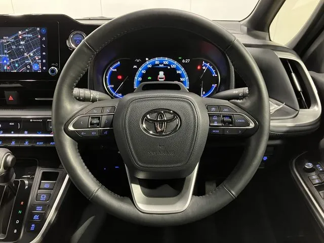 ヴォクシー ハイブリッド(トヨタ)の車両写真