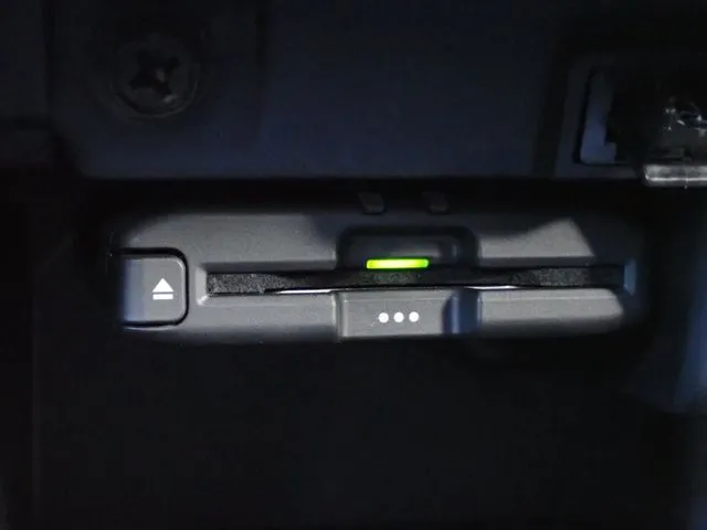 トヨタ　プロボックスバン　ハイブリッド