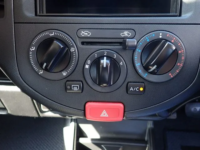 ニッサン　ＮＶ１５０　ＡＤ　２ＷＤ