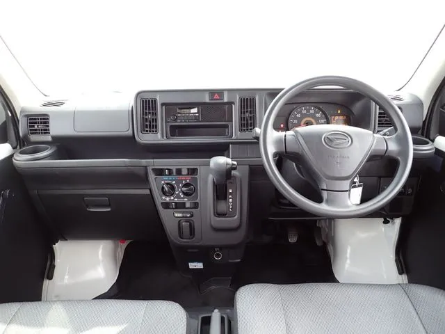 ダイハツ　ハイゼットカーゴ