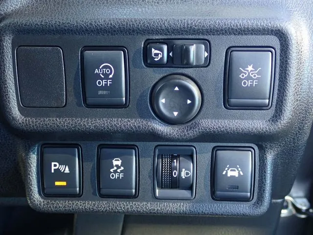 ニッサン　ノート