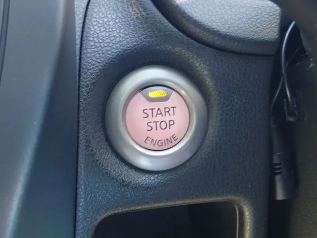 ニッサン　ノート