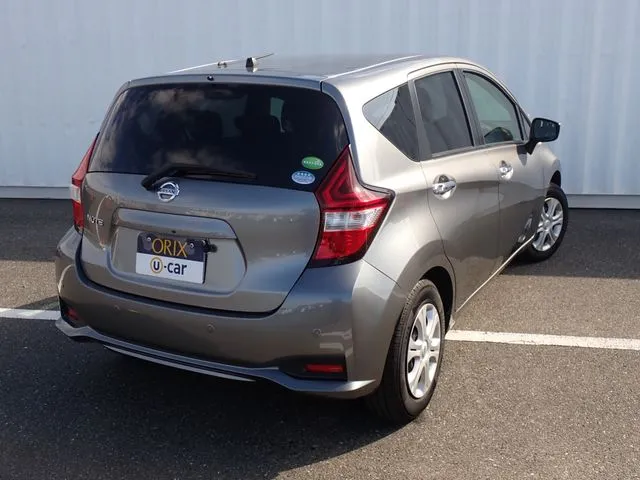 ニッサン　ノート