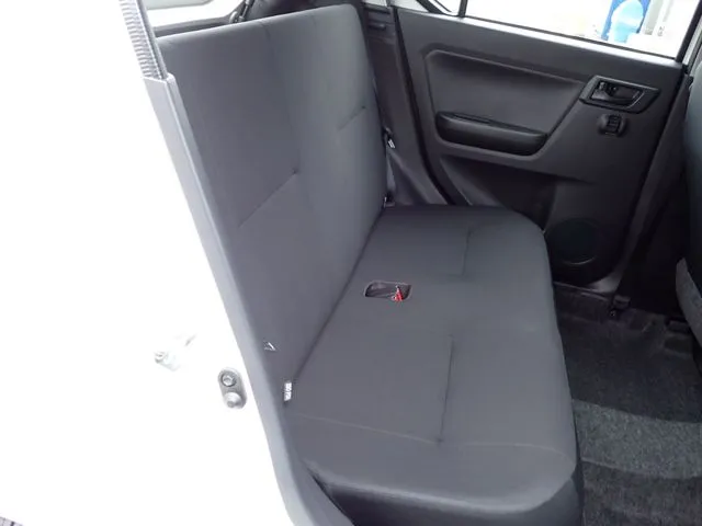 ミラ　イース（ダイハツ）の車両写真