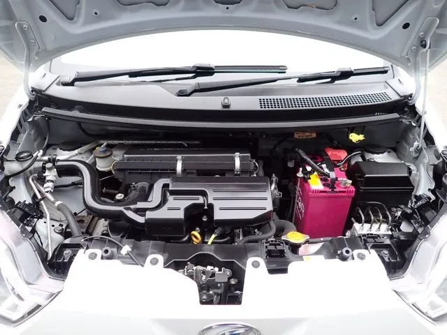 ミラ　イース（ダイハツ）の車両写真