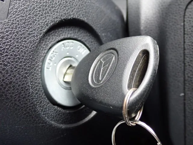 ミラ　イース（ダイハツ）の車両写真