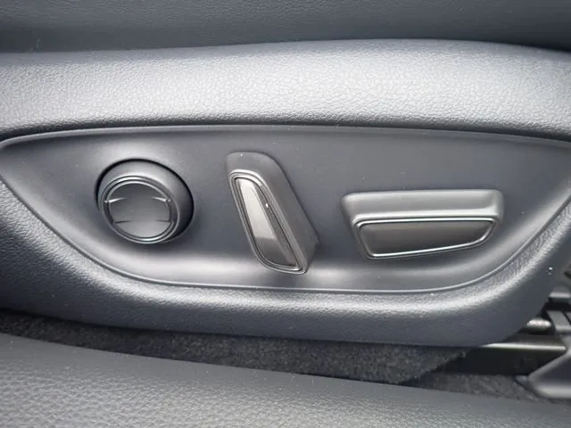 トヨタ クラウン セダン ハイブリッド