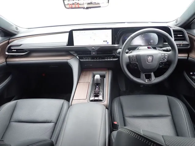 トヨタ クラウン セダン ハイブリッド