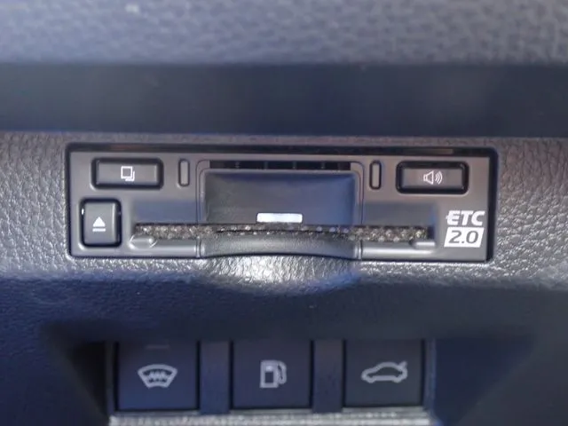 トヨタ クラウン セダン ハイブリッド