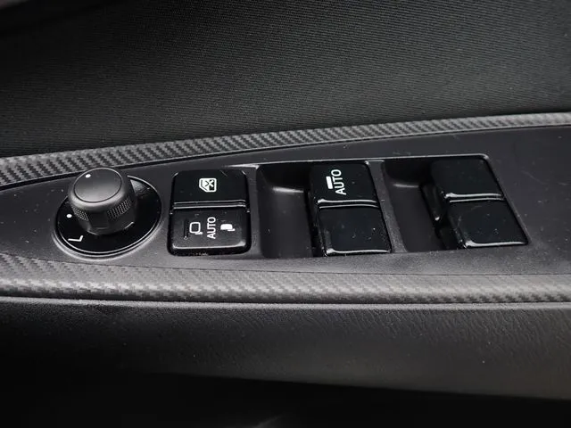 マツダ　デミオ