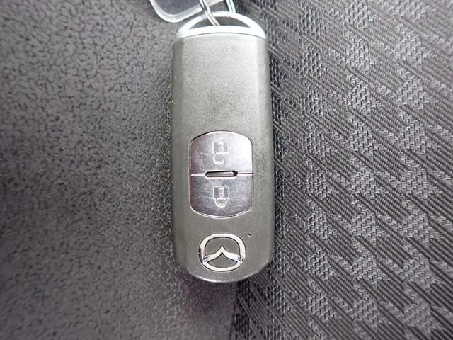 マツダ　デミオ