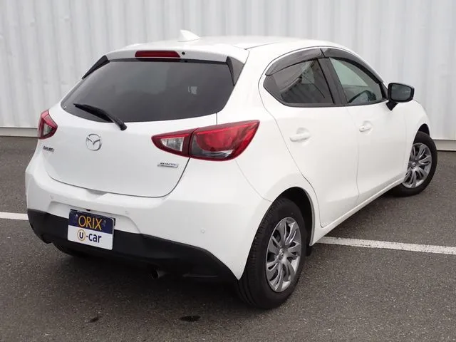 マツダ　デミオ