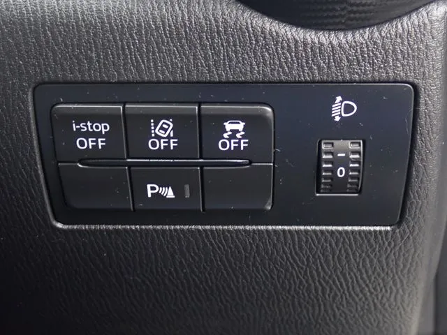 マツダ　デミオ