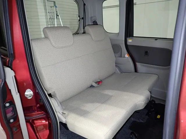 タント（ダイハツ）の車両写真