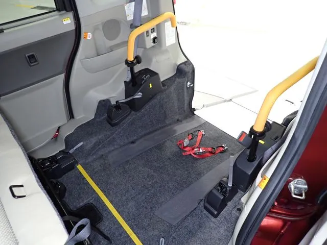 タント（ダイハツ）の車両写真