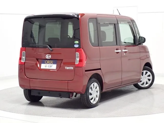 タント（ダイハツ）の車両写真