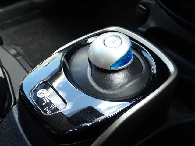 ノート（ニッサン）の車両写真