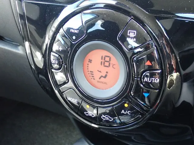 ノート（ニッサン）の車両写真