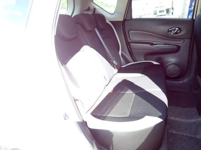 ノート（ニッサン）の車両写真