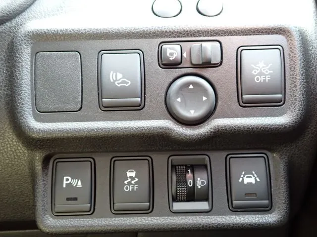 ノート（ニッサン）の車両写真