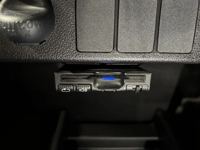 ダイハツ　ミラ　イース