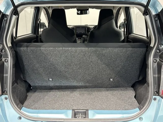 ダイハツ　ミラ　イース