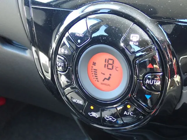 ノート(ニッサン)の車両写真