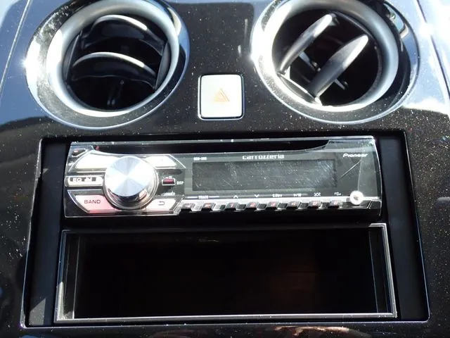 ノート(ニッサン)の車両写真