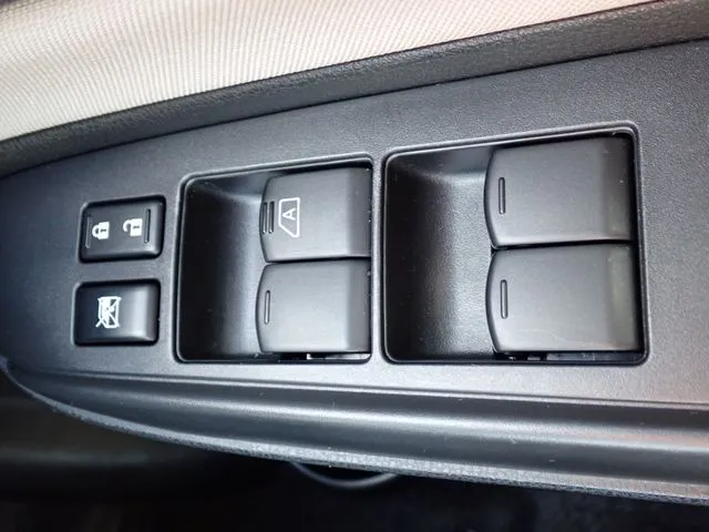 ノート(ニッサン)の車両写真