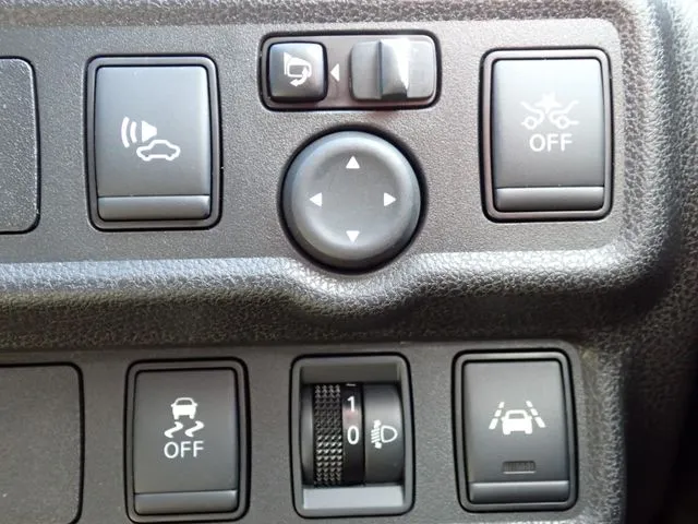 ノート(ニッサン)の車両写真