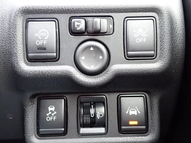 ノート（ニッサン）の車両写真