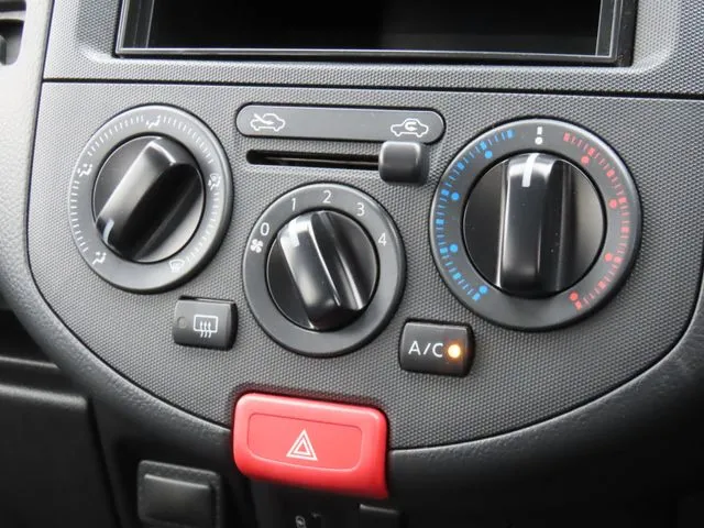 ニッサン　ＮＶ１５０　ＡＤ　２ＷＤ