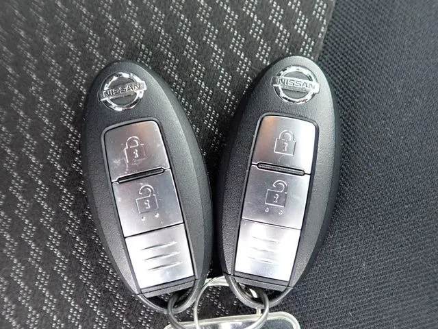 ノート(ニッサン)の車両写真