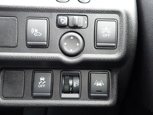 ノート(ニッサン)の車両写真