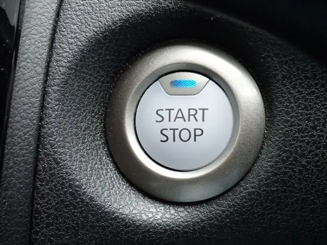 ノート(ニッサン)の車両写真