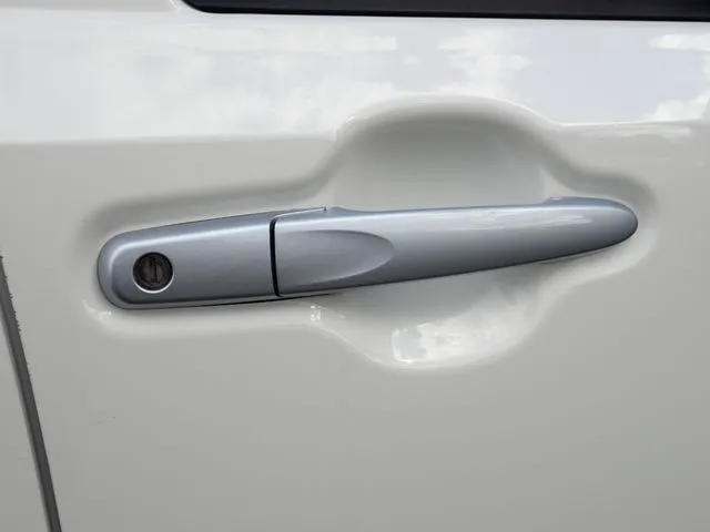 ミラ　イース（ダイハツ）の車両写真