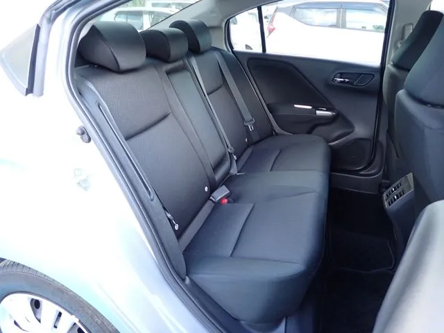 ホンダ　グレイス　ハイブリッド