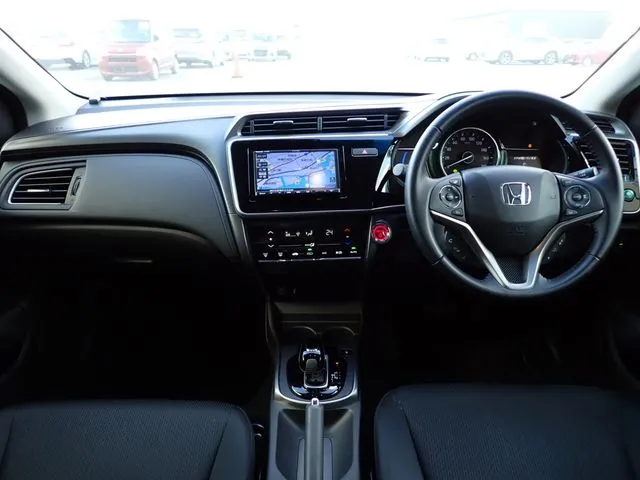 ホンダ　グレイス　ハイブリッド