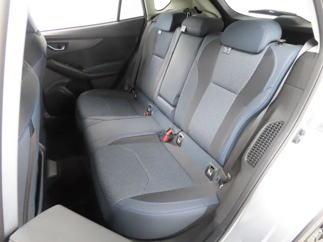 スバル　ＳＵＢＡＲＵ　ＸＶ　ハイブリッド