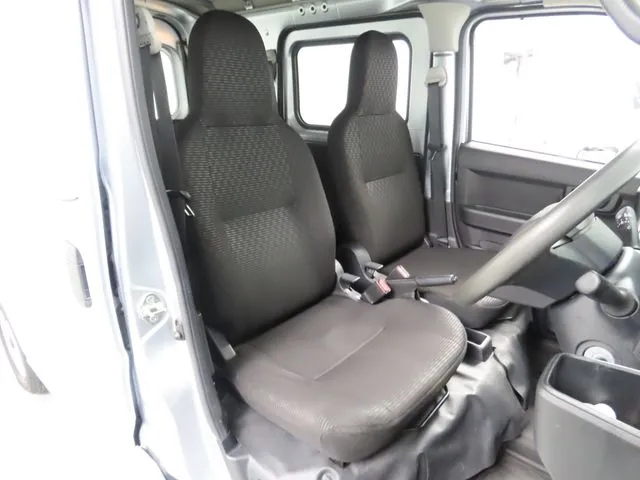 ダイハツ　ハイゼットカーゴ