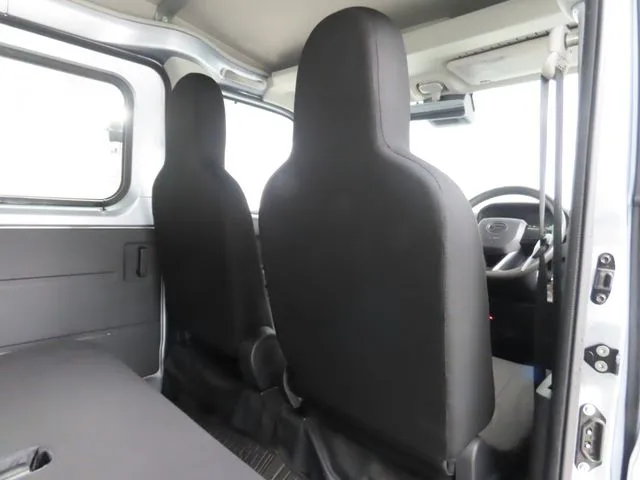 ダイハツ　ハイゼットカーゴ