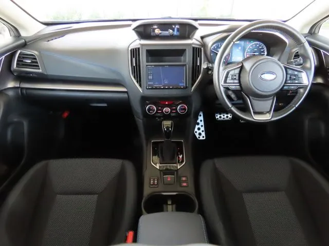 スバル　ＳＵＢＡＲＵ　ＸＶ　ハイブリッド