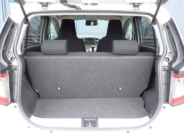 ミラ　イース（ダイハツ）の車両写真