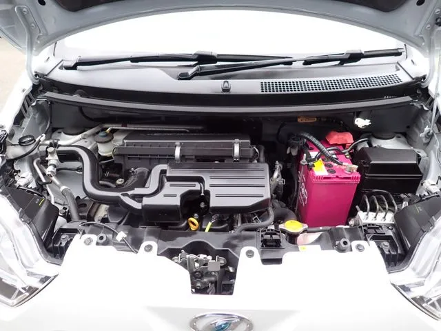 ミラ　イース（ダイハツ）の車両写真