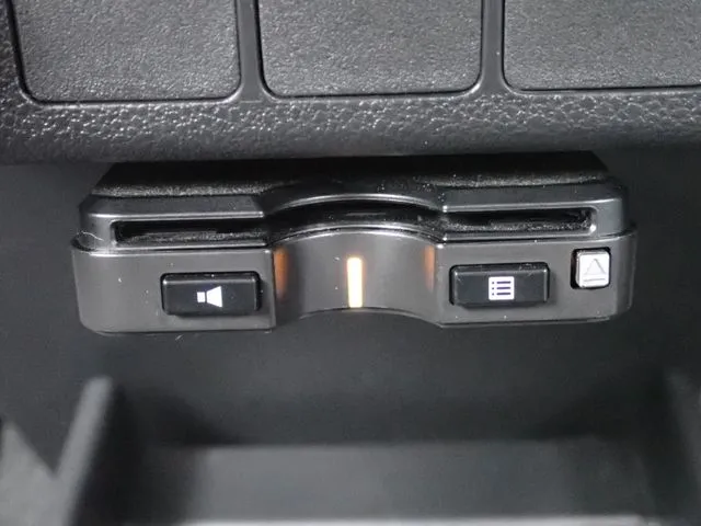 ミラ　イース（ダイハツ）の車両写真