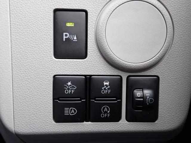 ミラ　イース（ダイハツ）の車両写真