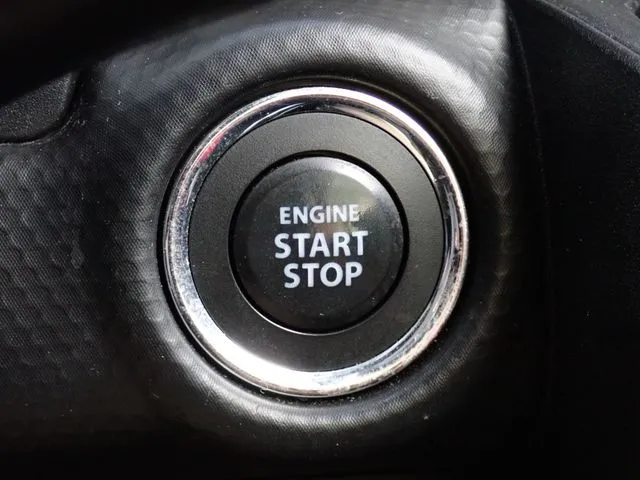 スズキ　ハスラー　４ＷＤ