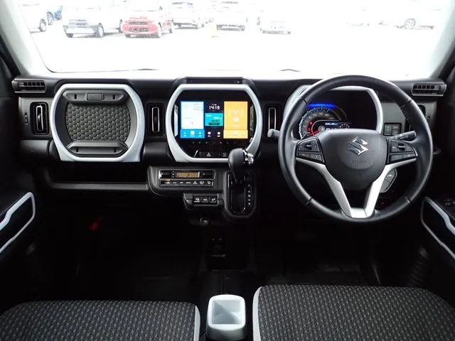 スズキ　ハスラー　４ＷＤ