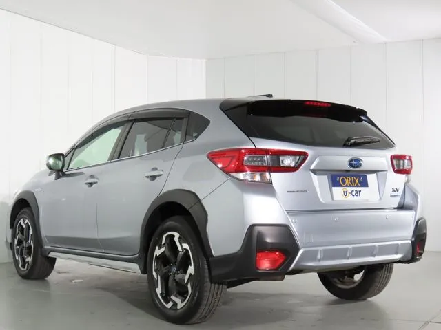 ＳＵＢＡＲＵ　ＸＶ　ハイブリッド（スバル）の車両写真