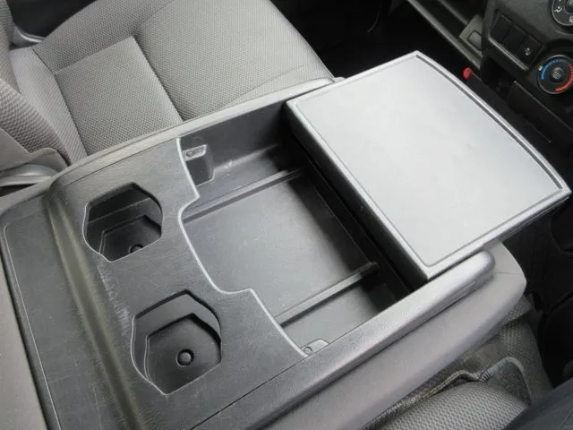 トヨタ ハイエースバン 4WD